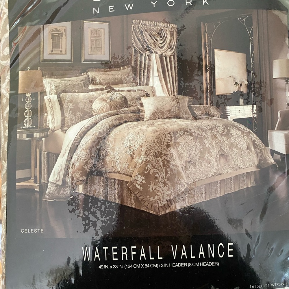 J.Queen Celeste Waterfall Valance